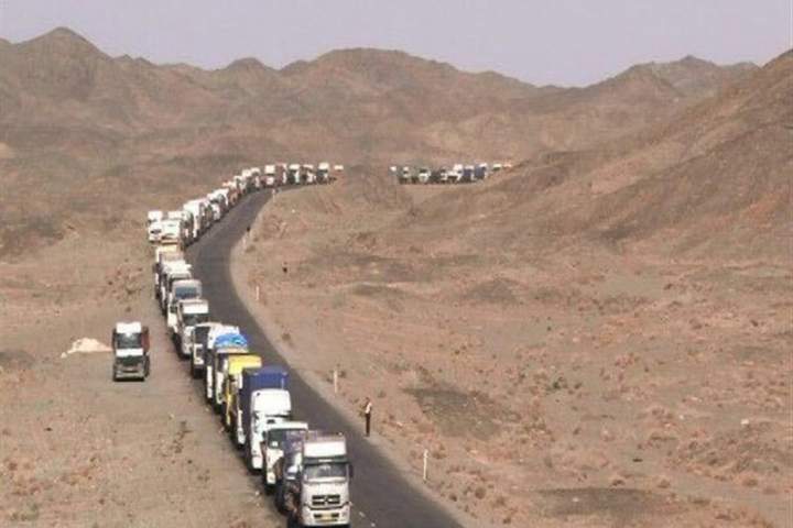 مرز «فراه» افغانستان پس از وقفه 50 روزه مجددا بازگشایی شد/ صادرات آهن و سیمان به افغانستان از سر گرفته می شود